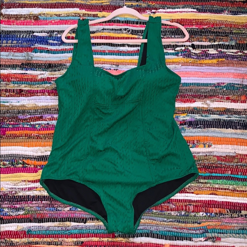 Plus size swim suit 2X